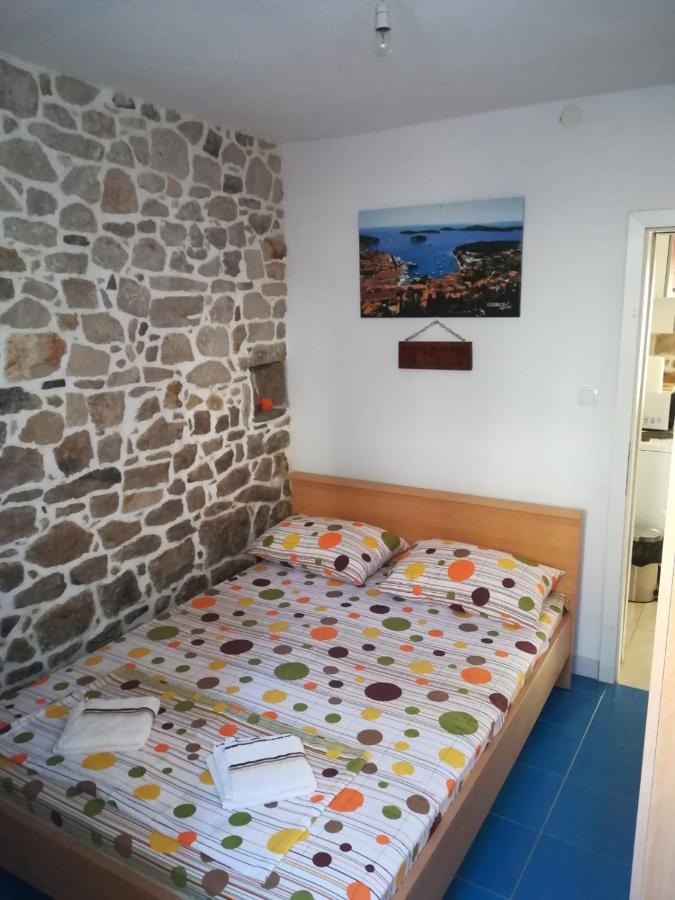 Holiday House Popovic Sućuraj Eksteriør billede
