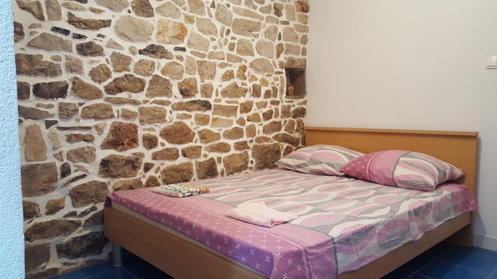 Holiday House Popovic Sućuraj Eksteriør billede